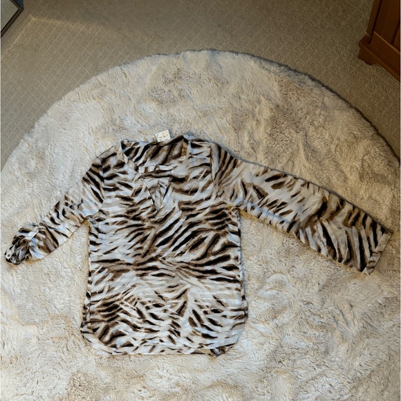 Tan and White Zebra Print Blouse - Picture 7 of 14